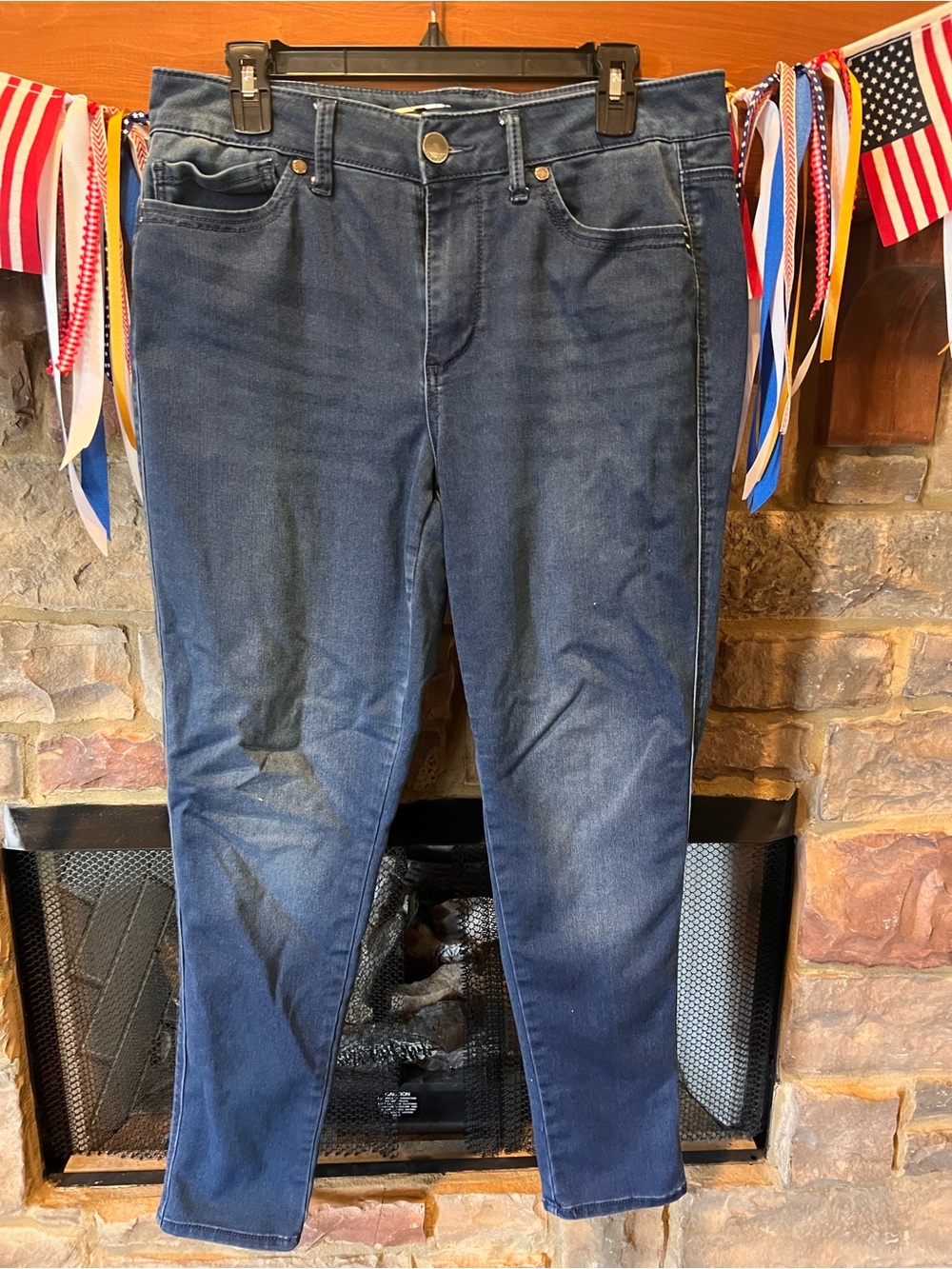 Seven7 Dark Blue Women's Stretch Jeans size 10 inseam 30 in